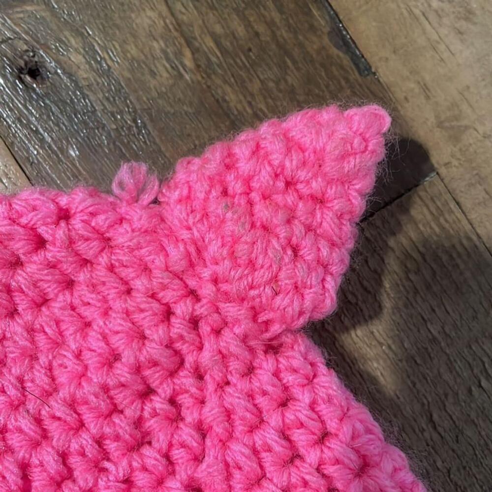 Pink hat - Picture 3 of 3